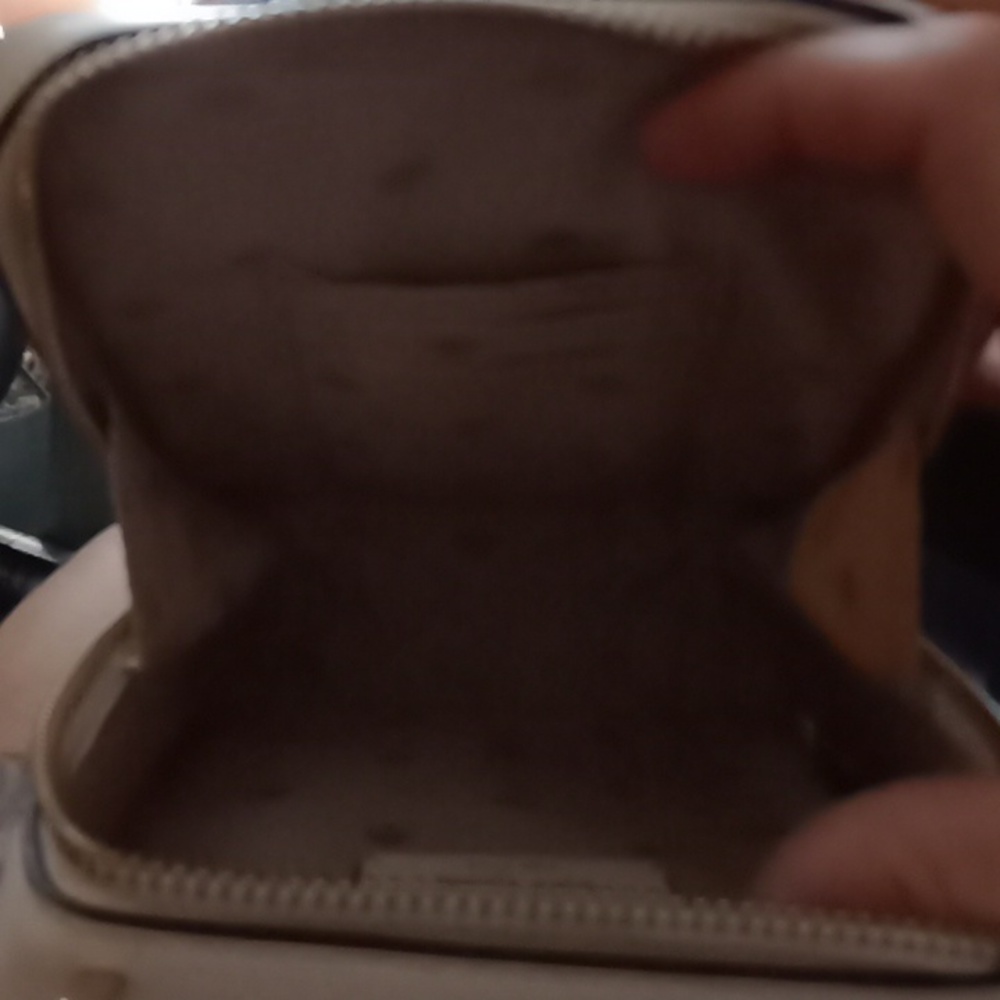 Purse - Picture 4 of 4